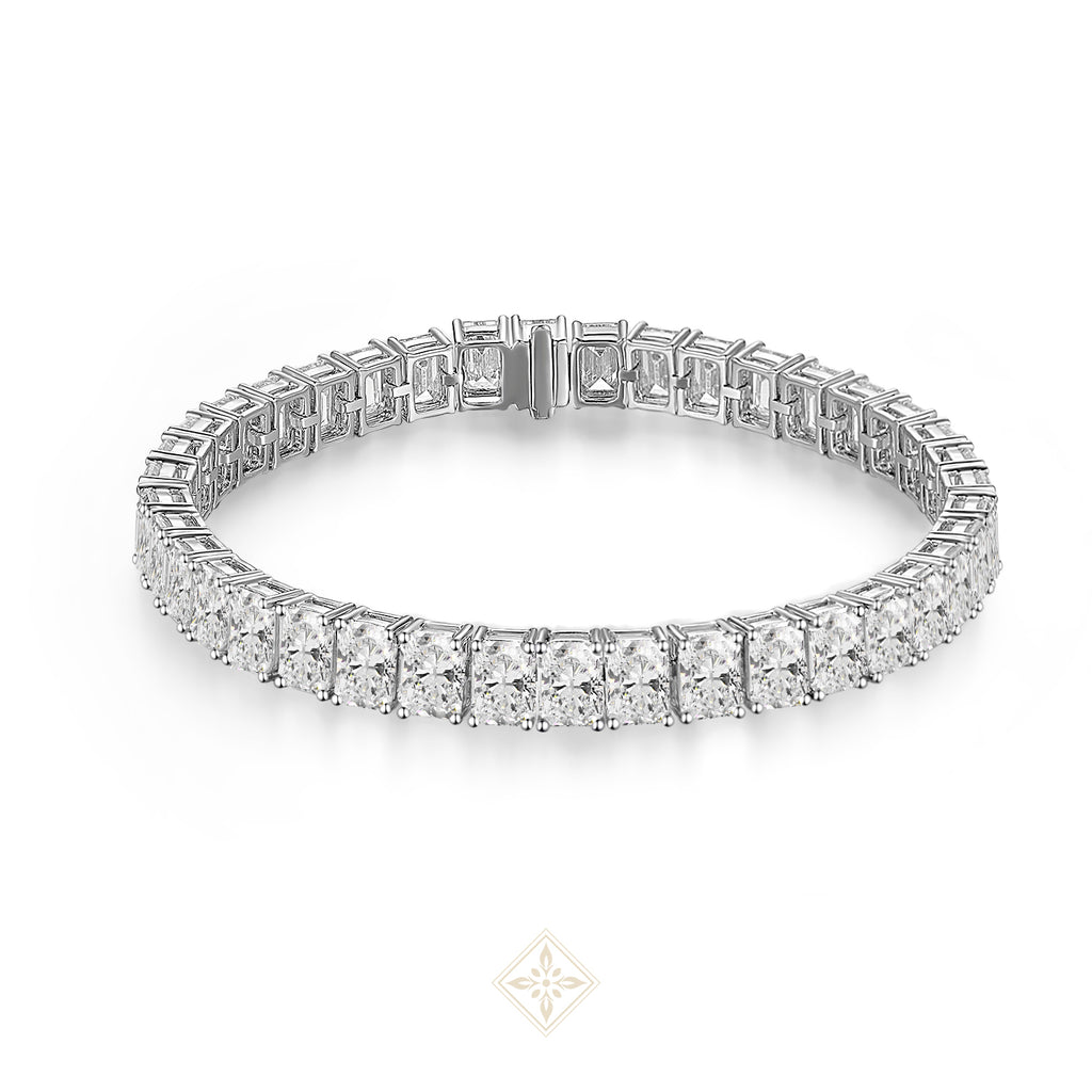 Radiant Cut Diamond Tennis Bracelet