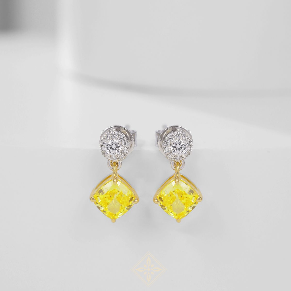Colored Diamond Earring