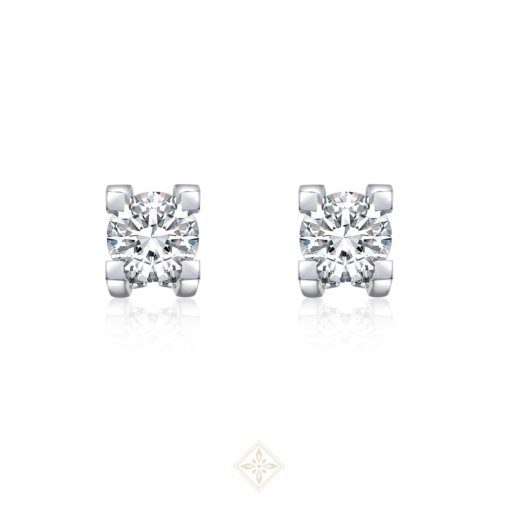 The Oxen Diamond Stud Earrings