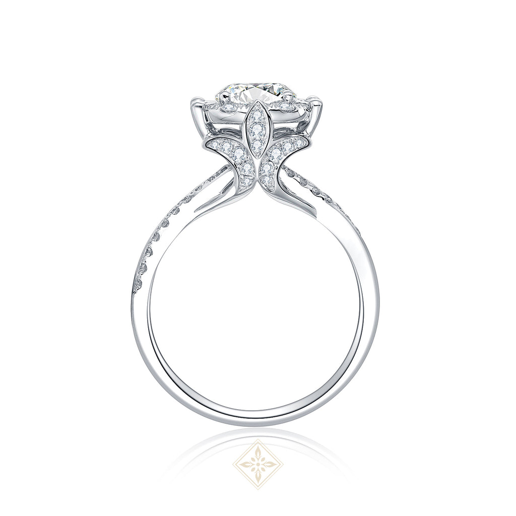 Palace's Designer Ring