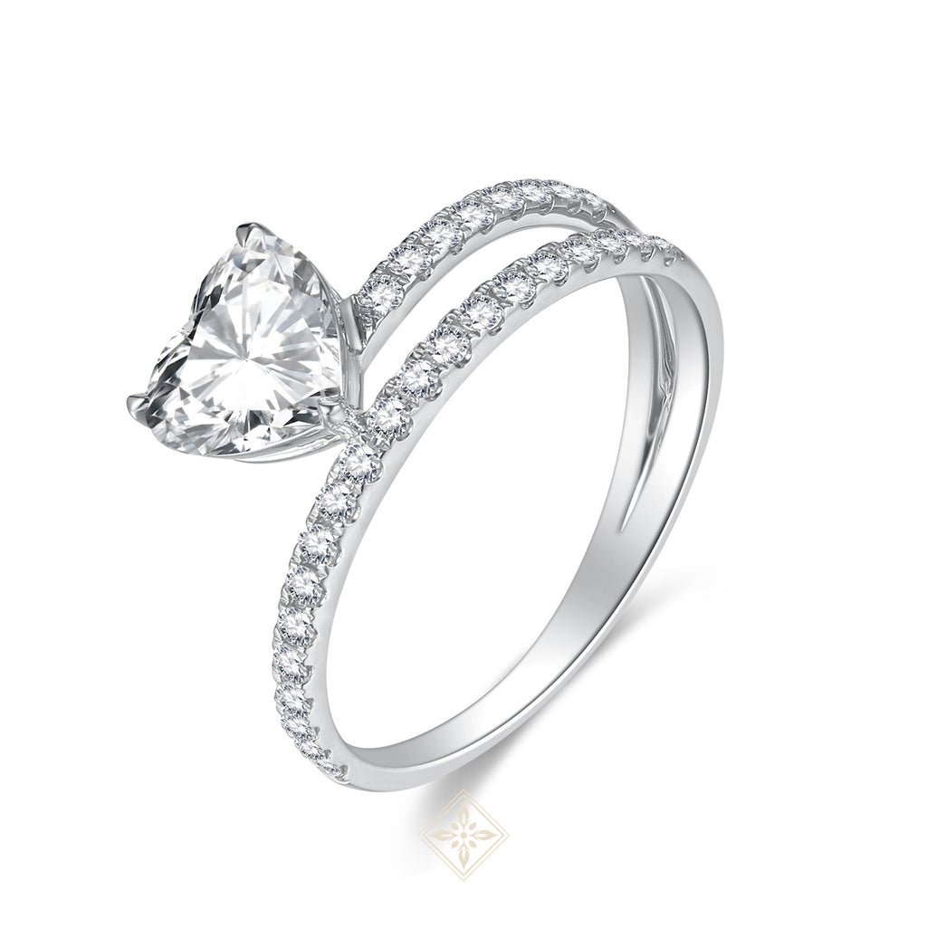 Palace's Designer Ring