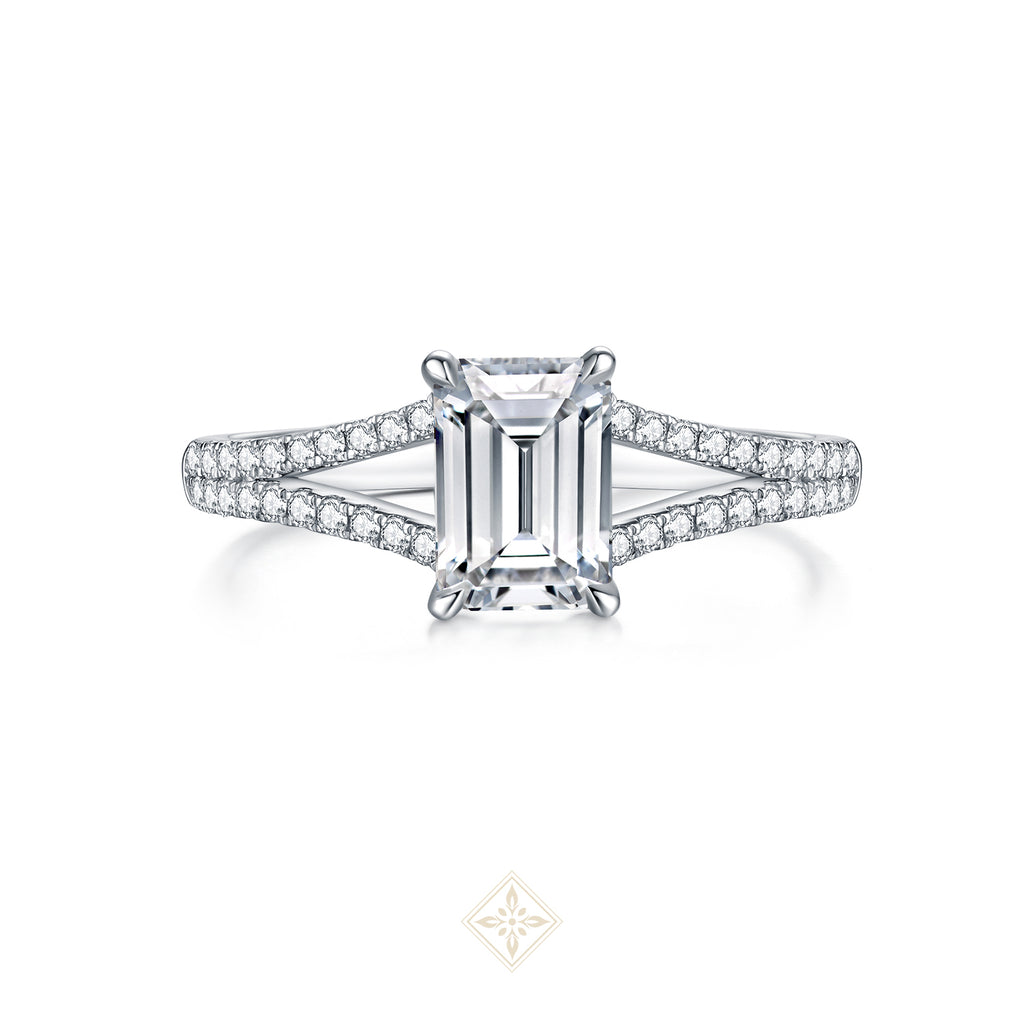 Palace's Designer Ring